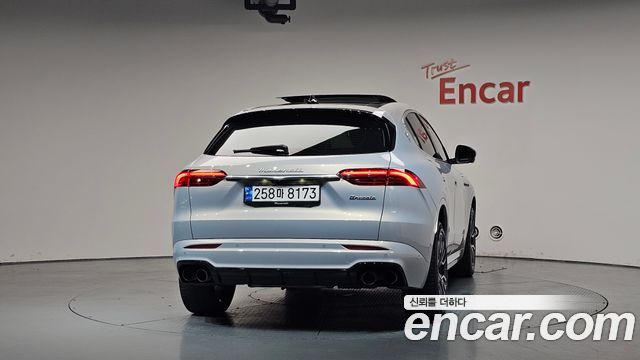 Maserati Grecale 2.0 AWD GT - фото 3