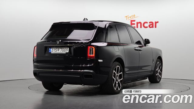 Rolls-Royce Cullinan 6.7 V12 - фото 1