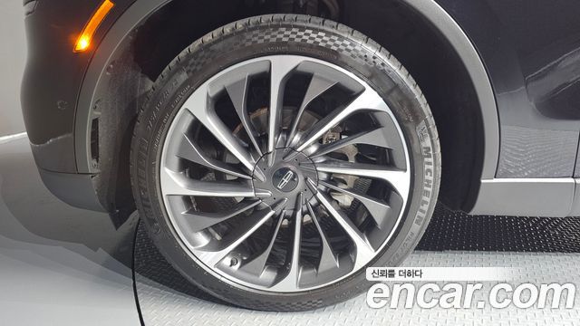 Lincoln Aviator 2-го поколения 3.0 Reserve AWD - фото 4