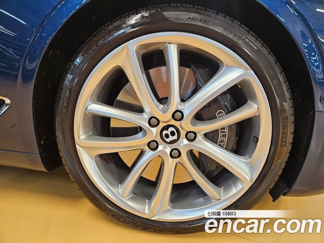 Bentley Continental GT 4.0 GT Azure - фото 4