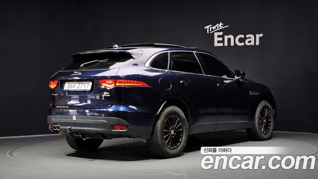 Jaguar F-PACE 20d Prestige - фото 1