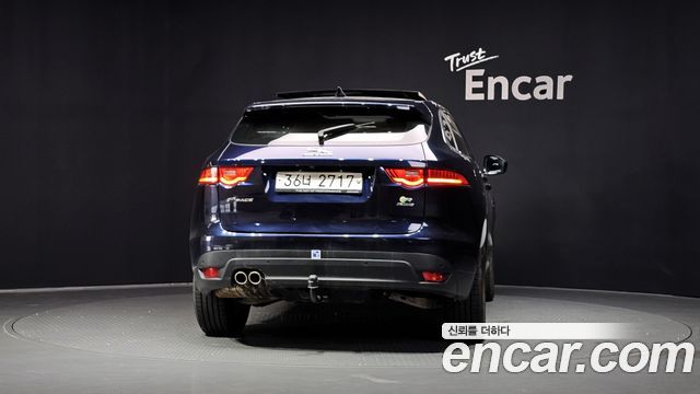 Jaguar F-PACE 20d Prestige - фото 3
