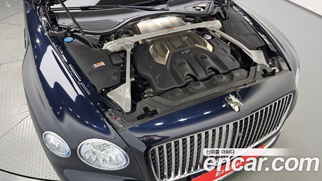 Bentley Flying Spur 3-го поколения 4.0 - фото 4