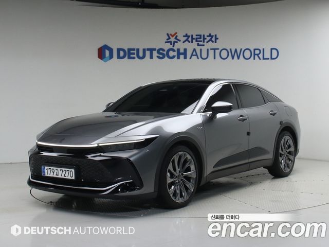 Toyota Crown Crossover 2.5 4WD Hybrid - фото 2