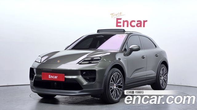 Porsche Macan EV Base 4 - фото 0
