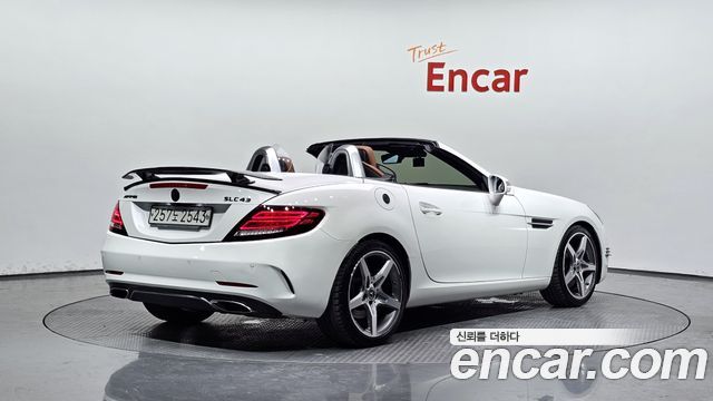 Mercedes-Benz SLC-Class R172 SLC250 - фото 1