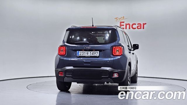 Jeep Renegade 1.3 Limited - фото 3