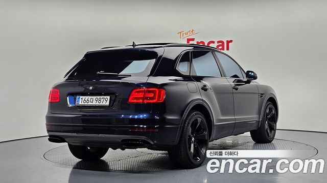Bentley Bentayga 6.0 W12 - фото 1