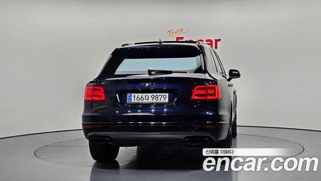 Bentley Bentayga 6.0 W12 - фото 3