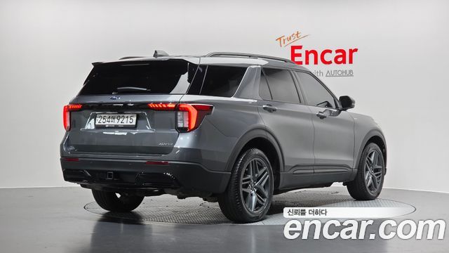 Ford Explorer 6-го поколения 2.3 ST-Line 4WD - фото 0