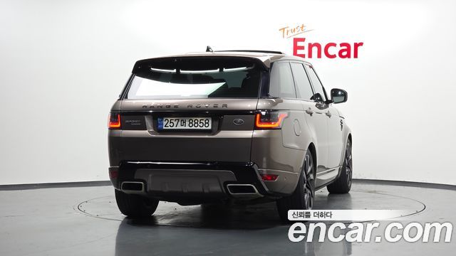 Land Rover Range Rover Sport 2-го поколения 3.0 SDV6 HSE Dynamic - фото 3