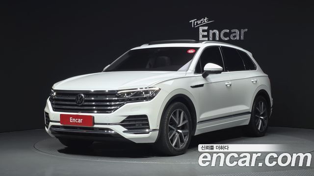 Volkswagen Touareg 3-го поколения 3.0 TDI Prestige - фото 0