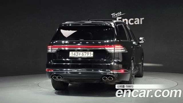 Lincoln Aviator 2-го поколения 3.0 Black Label AWD - фото 3