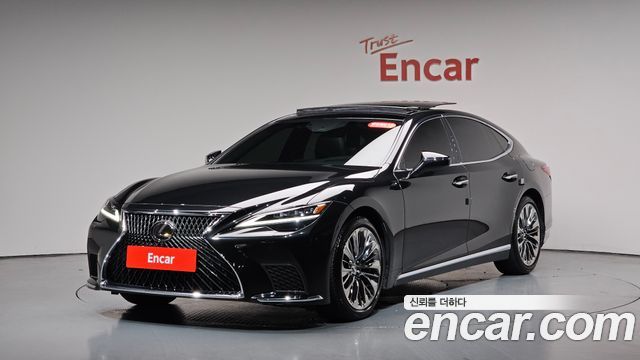 Lexus LS 500 3.5 Platinum AWD - фото 0