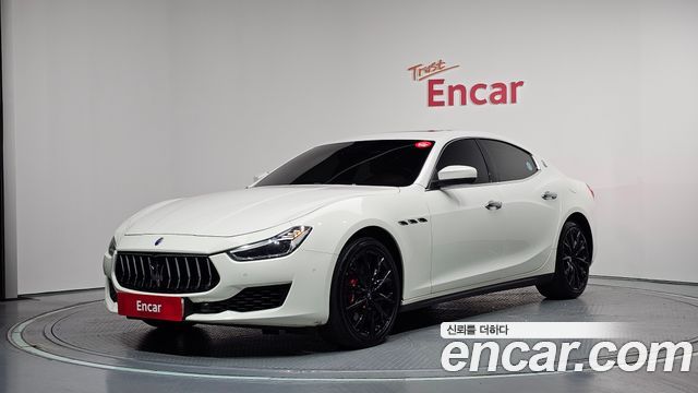 Maserati Ghibli 3.0S Q4 3rd - фото 0