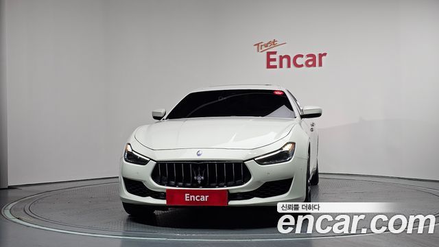 Maserati Ghibli 3.0S Q4 3rd - фото 2