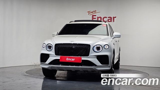 Bentley Bentayga 4.0 V8 Base - фото 2