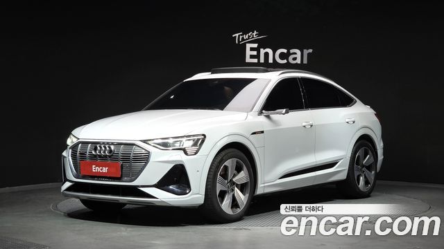 Audi e-Tron 55 Quattro Sportback - фото 0