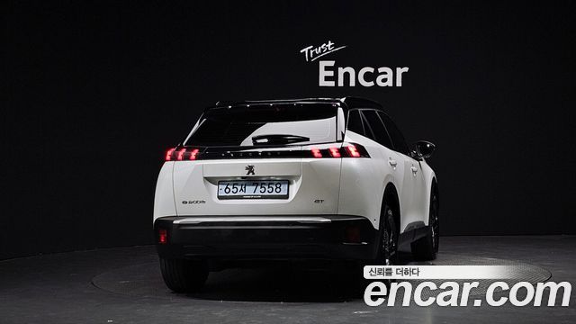 Peugeot 2008 2-го поколения EV GT - фото 3