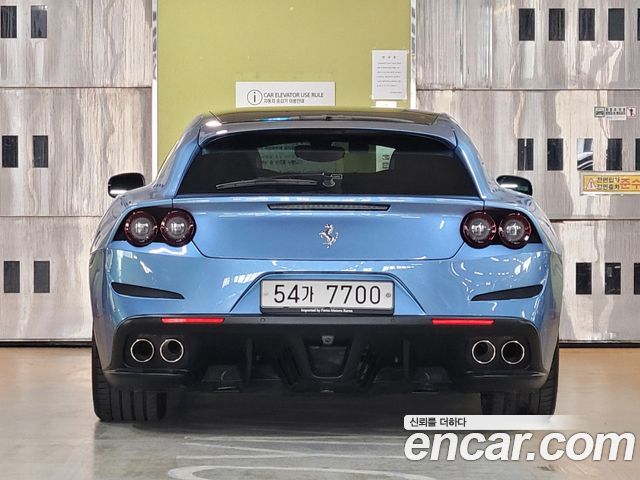 Ferrari GTC4 Lusso 6.3 V12 - фото 3