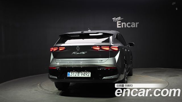 Renault Samsung Filante 1.5 E-Tech Iconic 2WD - фото 2