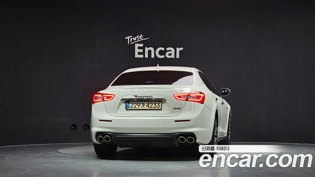 Maserati Ghibli 3.0 Diesel 3rd - фото 3