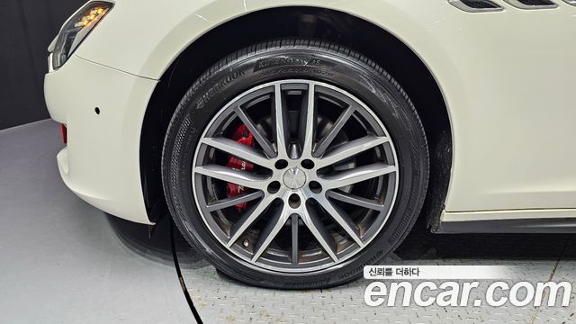 Maserati Ghibli 3.0 Diesel 3rd - фото 4