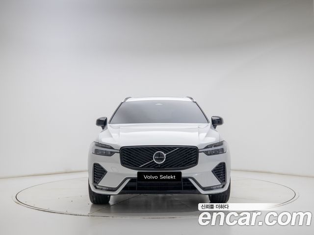 Volvo XC60 2-го поколения B5 Ultra Dark Air Sus - фото 1