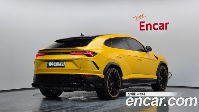 Lamborghini Urus 4.0 V8 - фото 1