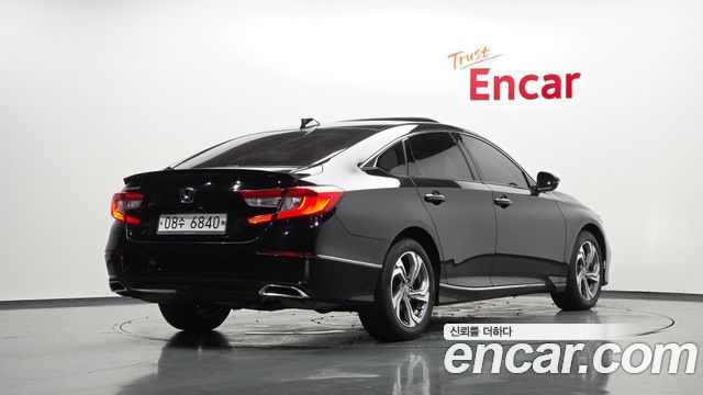 Honda Accord 10-го поколения 1.5 Turbo - фото 1