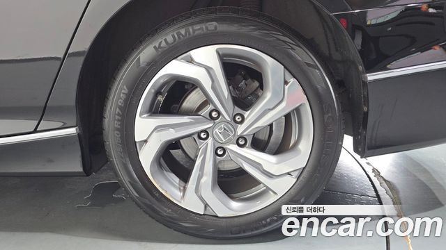 Honda Accord 10-го поколения 1.5 Turbo - фото 4