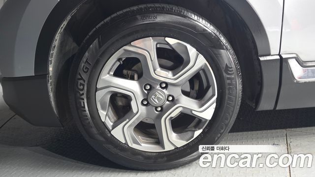 Honda CR-V 5-го поколения 1.5 EX-L 2WD - фото 4