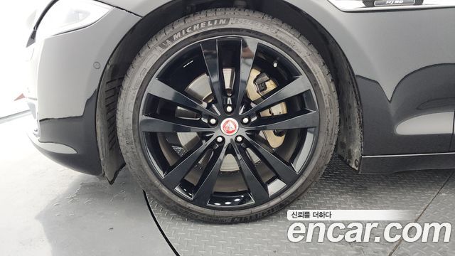 Jaguar XJ 3.0D XJ50 LWB X351 - фото 4