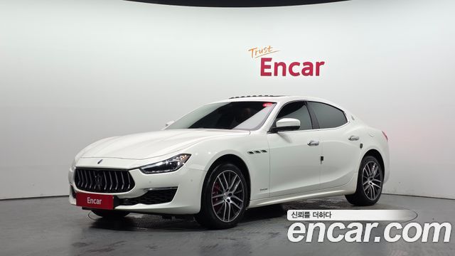 Maserati Ghibli 3.0S Q4 GranLusso 3rd - фото 0