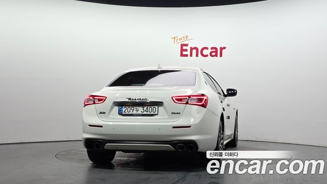 Maserati Ghibli 3.0S Q4 GranLusso 3rd - фото 3