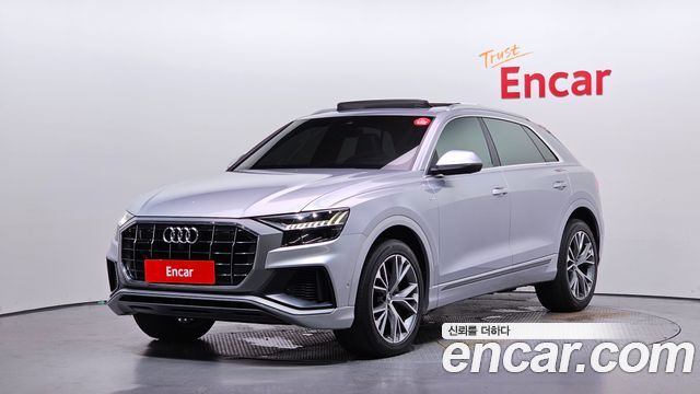 Audi Q8 50 TDI Quattro Premium - фото 0