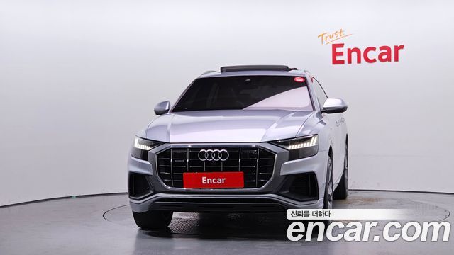 Audi Q8 50 TDI Quattro Premium - фото 2