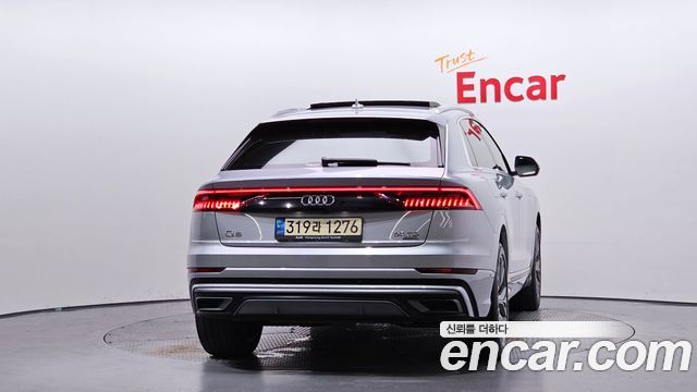 Audi Q8 50 TDI Quattro Premium - фото 3