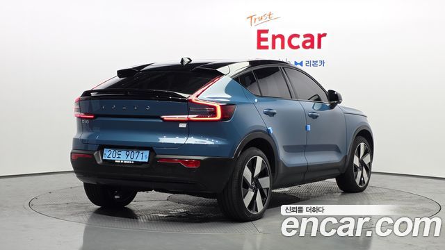 Volvo C40 Recharge Twin Ultimate - фото 1