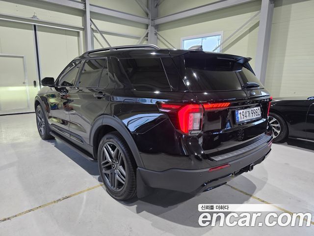 Ford Explorer 6-го поколения 2.3 ST-Line 4WD - фото 3