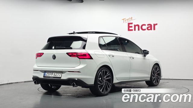 Volkswagen Golf 8-го поколения 2.0 GTI - фото 1