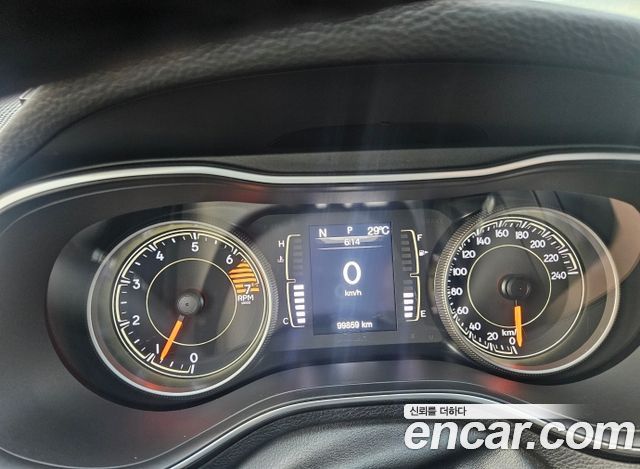 Jeep Cherokee KL 2.4 Longitude High AWD - фото 4