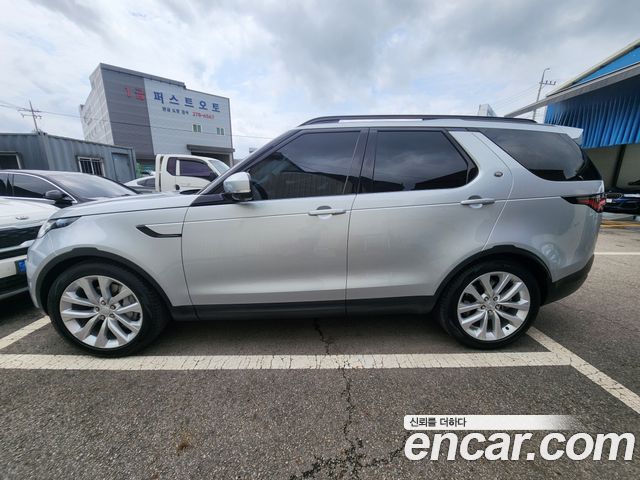 Land Rover Discovery 2.0 P300 SE - фото 2