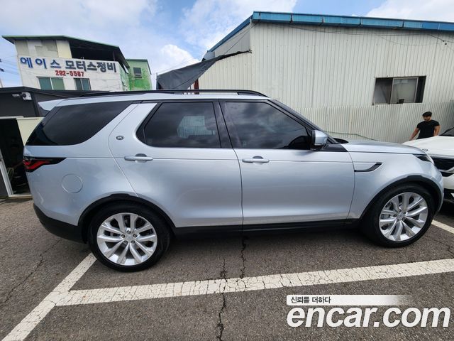Land Rover Discovery 2.0 P300 SE - фото 3