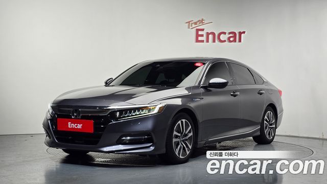 Honda Accord 10-го поколения 2.0 Hybrid Touring - фото 0