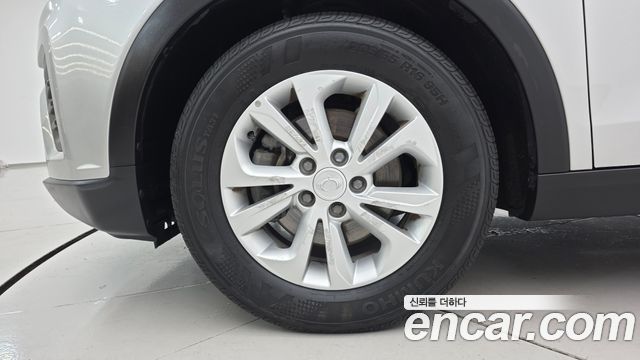 SsangYong Tivoli Gasoline 1.5 2WD V1 - фото 4