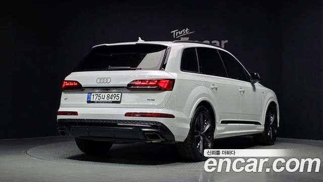 Audi Q7 50 TDI Quattro Premium - фото 1