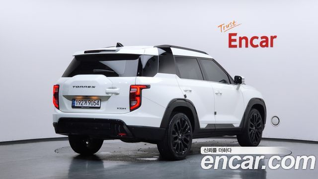 SsangYong Torres Gasoline 1.5 2WD Black Edition - фото 1