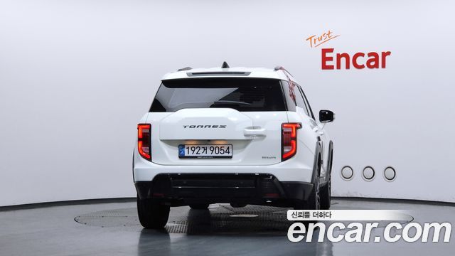 SsangYong Torres Gasoline 1.5 2WD Black Edition - фото 3