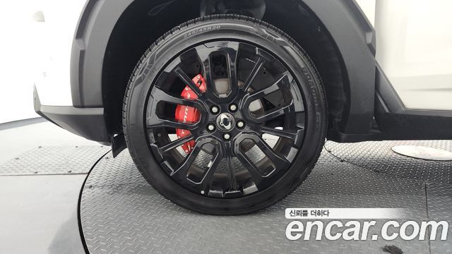 SsangYong Torres Gasoline 1.5 2WD Black Edition - фото 4